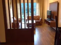 Misty Apartments@Iris House Resort - Kitchens