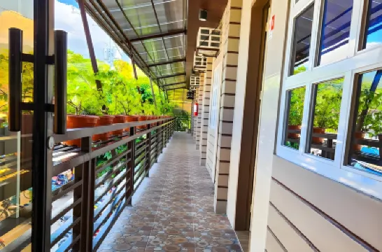 Maya Suites Badian Powered by Cocotel Hotels near Badian Island