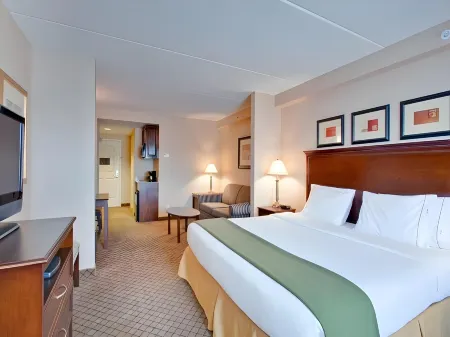 Holiday Inn Express & Suites Huntsville - Muskoka