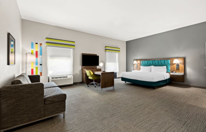 Hampton Inn & Suites Canton