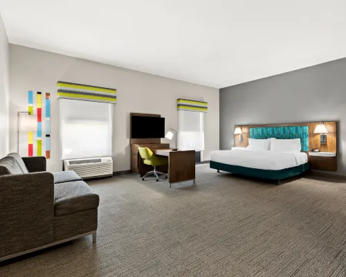 Hampton Inn & Suites Canton Hotels in Canton