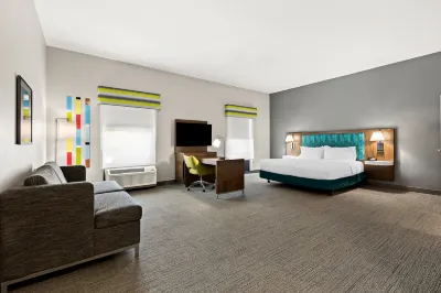 Hampton Inn & Suites Canton Các khách sạn ở Xã Plain