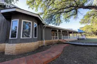 Y.O. Ranch Headquarters Hotels in Kerr County