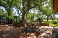 Luxury Private Ranch Duplex Peaceful, Beautiful, Safe, Clean - Paradise Found!!