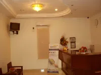 Basana Inn ビアクのホテル