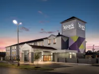 Spark by Hilton Oxford Hotels in Calhoun County