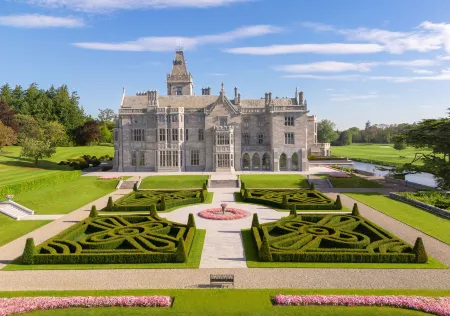 Adare Manor Отели рядом с достопримечательностью «Holy Trinity Abbey Church»