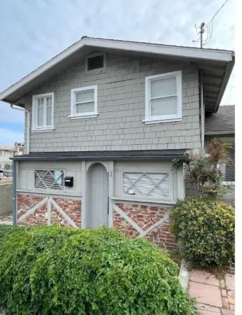 Studio in the Heart of Laguna Beach Отели в г. Лагуна-Бич