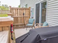 Clean New Townhome: Comfort and Convenience Await! Hotels in Pender County