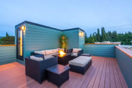 Fairhaven Luxury With Rooftop Deck and Ocean Views