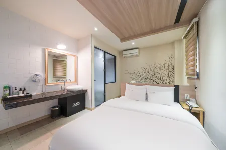 Icheon XYM Hotel Отели в г. Ичхон