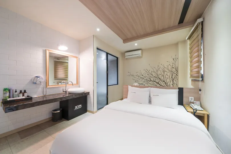 Icheon Boutique XYM