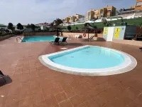 Sea View Bungalow with Communal Pool Hotel di Puerto del Rosario