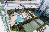 Ocean Reserve Luxury Condos Across from Sunny Isles Beach