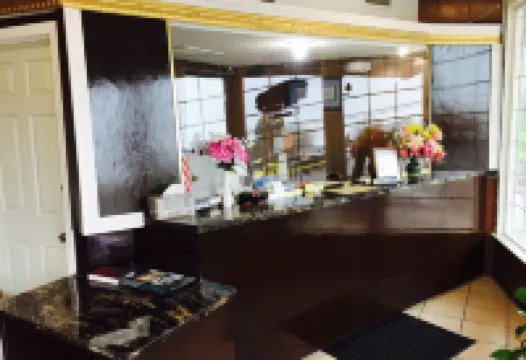 Maple Inn and Suites Los Banos