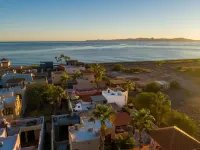 Casa Vista del Mar 2 Br by Casago