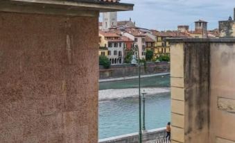 Domus Athesis Al Teatro Romano