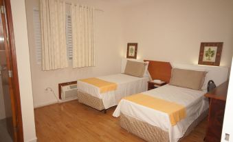Láparos Hotel