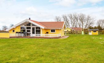 6 Person Holiday Home in Nordborg by Traum