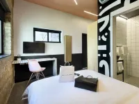 Pixel - by Loginn Tel-Avivian Hotels โรงแรมใกล้The Cameri Theatre