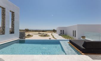 Milestones Naxos