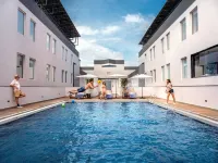 O by Tamara Coimbatore - Pools