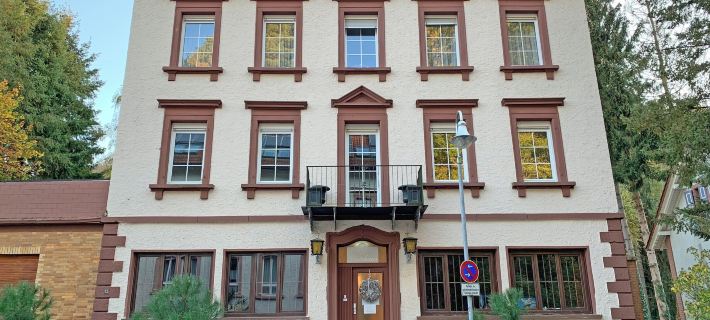 Gästehaus Luise Hotels in Sudliche WeinstraBe
