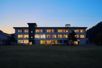 Auberge Eaufeu Hotel di Komatsu