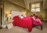 Dunton Town House Hotel - balcony
