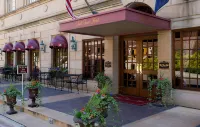 Bell Tower Hotel Hotels near Encore Recordings