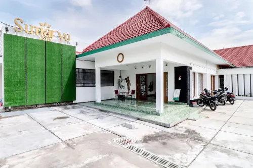 Hotel Sumaryo - Guest houses