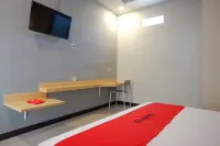 RedDoorz Syariah Near Alun Alun Tegal