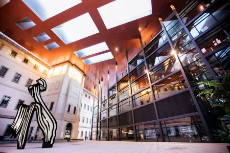 Casa de Huespedes la Asturiana Отели рядом с достопримечательностью «KeepCoding»