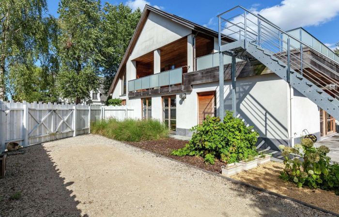 Villa Stay with Pool & Sauna