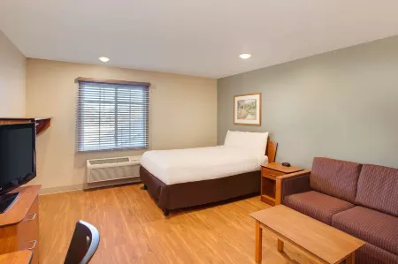 WoodSpring Suites Lake Charles