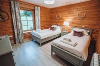 Merklands Wood Luxury Lodges - 4-Sterne