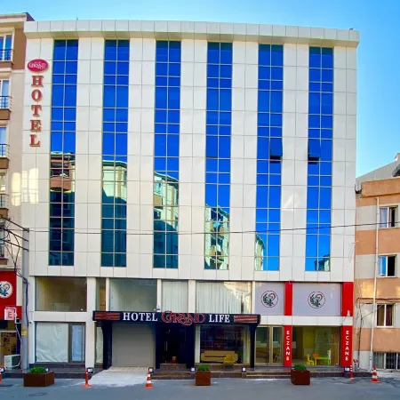 Grand Life Hotel