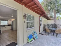 Siesta Heron Suites & Villas