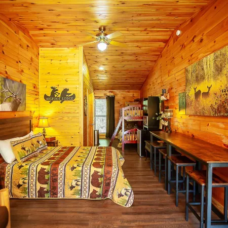 Bigfoot Lodge Room Three
