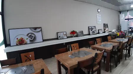 Seosan Hotel November Отели в г. Сосан