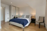 Apartment 10 Waterstone House - Luxury Apartment with Sea Views