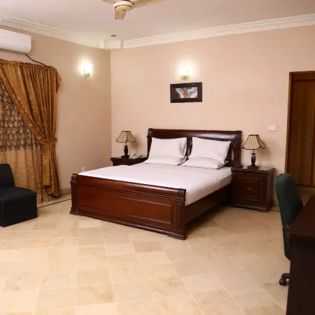Luxury Inn