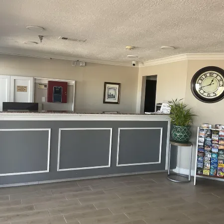 Executive Inn & Suites