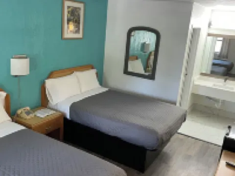 Executive Inn of Purcell Hotels in McClain County