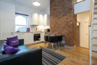 Pillo Rooms Serviced Apartments - Salford Hotels in Salford
