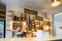 Kampot Sweet Boutique - bar