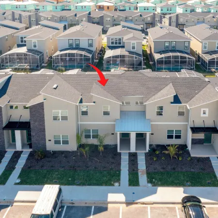 Stunning 4 Bd w/ Pool Close to Disney @ Champions Gate 990