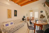Yiannis' Maizonette Ancient Olympia - Happy Rentals Hotels in Olympia