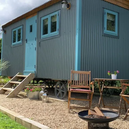 St. Kew Shepherd Huts