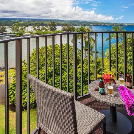 Hilo Hawaiian Hotel, Trademark Collection by Wyndham